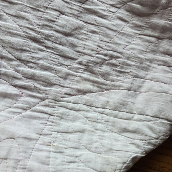 Vintage 1900s Quilt Pink White Hearts Prairie Point Binding Embroidered 90"x 76" - Picture 7 of 12